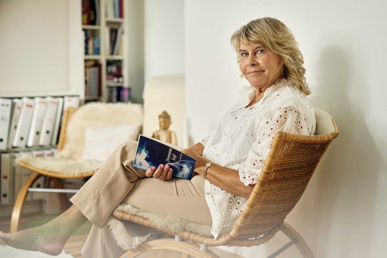 Mirza, living with Alzheimer's